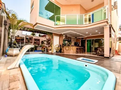 Casa de Condomínio com 3 Quartos à venda, 225m² no Jardim Crystal Park, Jacareí
