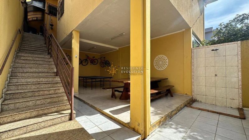 Casa com 3 quartos — Santa Amélia, Belo Horizonte