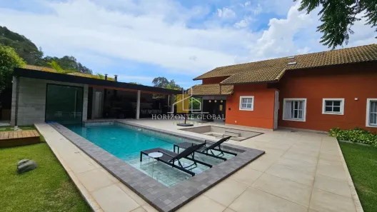Casa de Condomínio com 4 Quartos à venda, 413m² no Itaipava, Petrópolis