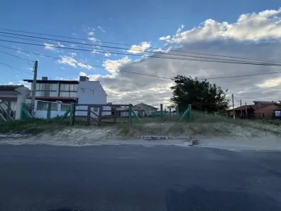 Lote/Terreno à venda, 300m² no Santa Teresinha, Imbé