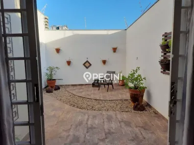 Casa com 3 Quartos à venda, 265m² no Vila Santo Antônio, Rio Claro