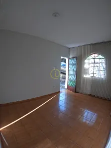 Casa com 3 Quartos para alugar, 100m² no Dom Bosco, Belo Horizonte
