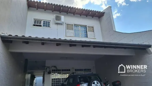 Sobrado com 2 Quartos à venda, 222m² no Zona 07, Maringá