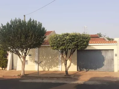 Casa com 3 Quartos à venda, 194m² no Jardim das Estações (Vila Xavier), Araraquara