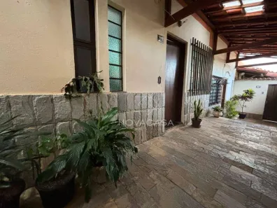 Casa com 2 Quartos à venda, 61m² no Santa Amélia, Belo Horizonte