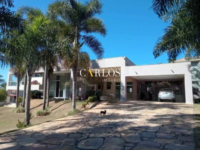 Casa com 4 quartos — Braúnas, Belo Horizonte