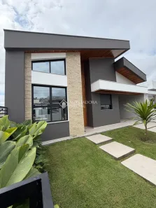 Casa com 3 Quartos à venda, 108m² no Forquilhas, São José
