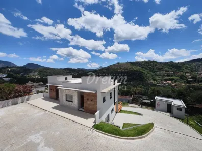 Casa de Condomínio com 3 Quartos à venda, 131m² no Golfe, Teresópolis