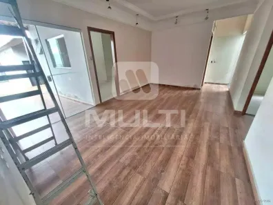 Casa com 3 Quartos para alugar, 80m² no Jardim Europa, Uberlândia
