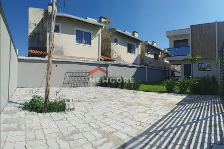 Sobrado com 4 Quartos à venda, 127m² no Ingleses do Rio Vermelho, Florianópolis