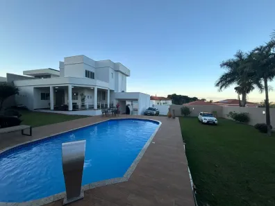 Casa de Condomínio com 4 Quartos à venda, 352m² no Taguatinga Norte, Brasília