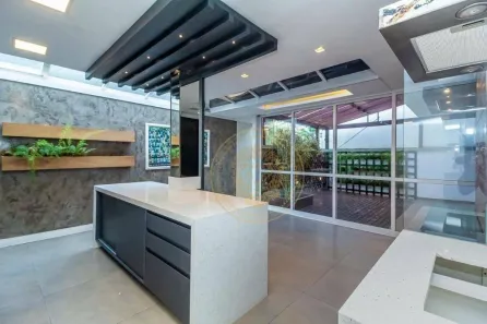 Casa de Condomínio com 4 Quartos à venda, 265m² no Campo Comprido, Curitiba
