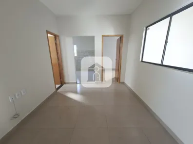 Casa com 2 Quartos para alugar, 90m² no Jardim Patrícia, Uberlândia