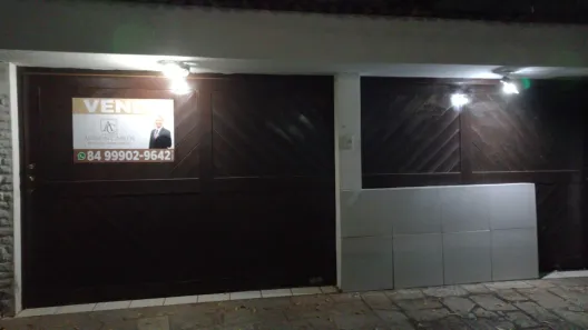 Casa com 3 Quartos à venda, 171m² no Ponta Negra, Natal