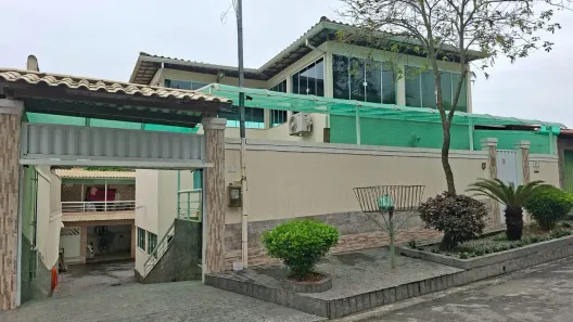 Casa com 4 Quartos à venda, 350m² no Colubande, São Gonçalo