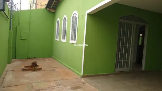 Casa com 3 Quartos à venda, 140m² no Vila Militar, Uberaba
