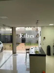 Casa com 4 Quartos à venda, 233m² no Grand Ville, Uberlândia