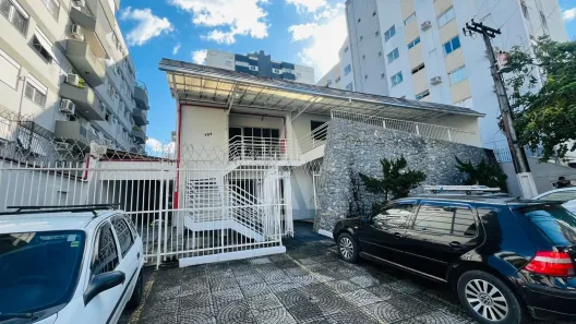 Prédio Comercial para alugar, 771m² no América, Joinville