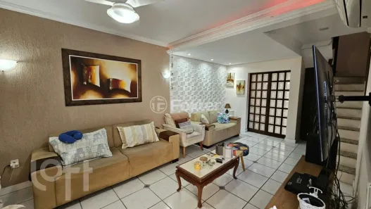 Casa com 4 Quartos à venda, 167m² no Santo Antônio, Porto Alegre