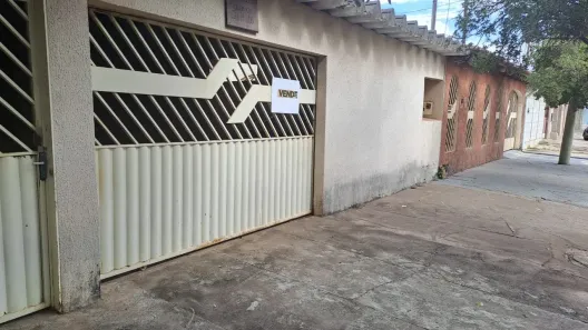 Casa com 3 Quartos à venda, 179m² no Vila Santa Maria - Conjunto Caiçara, Goiânia