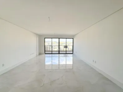 Apartamento com 4 Quartos à venda, 220m² no Santa Helena, Juiz de Fora