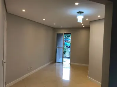Apartamento com 2 Quartos à venda, 52m² no Jardim Henriqueta, Taboão da Serra