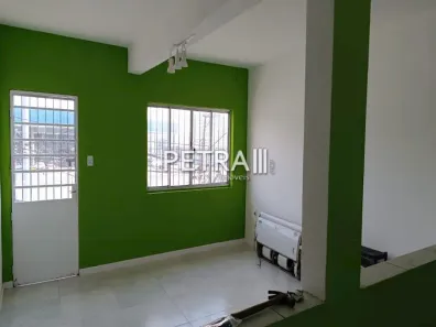 Casa com 2 Quartos para alugar, 200m² no Bussocaba, Osasco