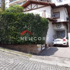 Casa com 3 Quartos à venda, 214m² no Santa Rosa, Niterói