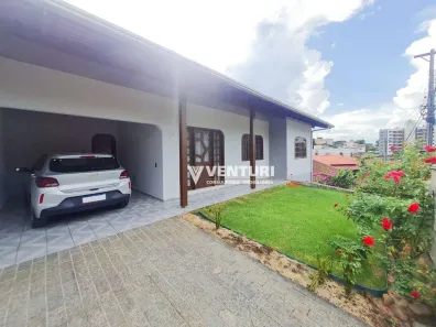 Casa com 5 Quartos à venda, 250m² no Velha, Blumenau