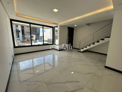 Casa de Condomínio com 3 Quartos para alugar, 136m² no Jansen, Gravataí