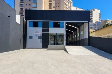 Galpão/Depósito/Armazém para alugar, 1300m² no Centro, Poços de Caldas