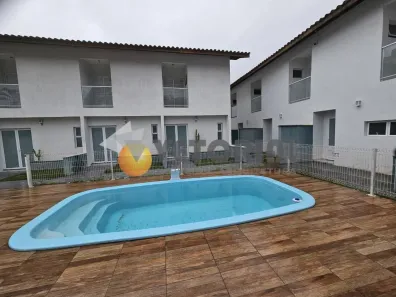 Casa de Condomínio com 2 Quartos à venda, 80m² no Balneário Gardem Mar, Caraguatatuba