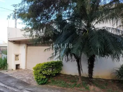 Sobrado com 4 Quartos à venda, 317m² no Jardim Maristela, Atibaia