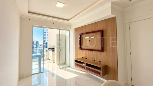 Apartamento com 3 Quartos para alugar, 119m² no Meia Praia, Itapema