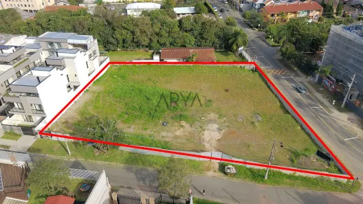 Lote/Terreno à venda, 2200m² no Campina do Siqueira, Curitiba