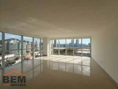 Sala Comercial para alugar, 43m² no Centro, Itajaí