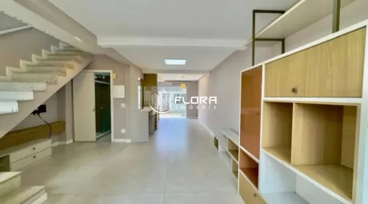 Casa de Condomínio com 5 Quartos à venda, 240m² no Largo da Batalha, Niterói