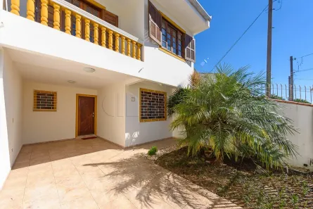 Sobrado com 3 Quartos à venda, 126m² no Xaxim, Curitiba