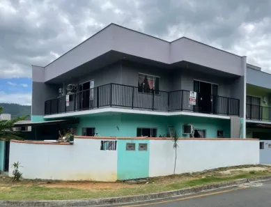 Casa com 2 Quartos para alugar, 60m² no Jaraguá 84, Jaraguá do Sul