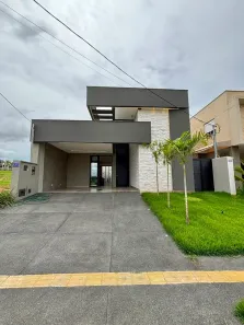 Casa de Condomínio com 3 Quartos à venda, 147m² no Jardins Capri, Senador Canedo