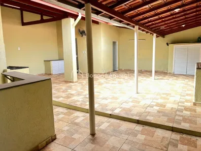 Casa com 3 Quartos à venda, 200m² no Vila José Paulino Nogueira, Paulínia