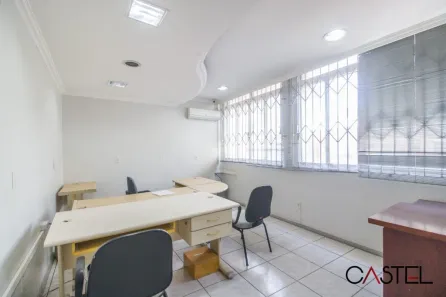 Sala Comercial à venda, 115m² no Centro Histórico, Porto Alegre