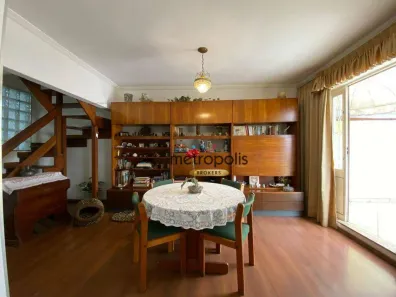 Sobrado com 5 Quartos à venda, 248m² no Vila Valparaíso, Santo André