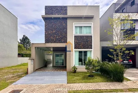 Sobrado com 3 Quartos à venda, 136m² no Umbará, Curitiba