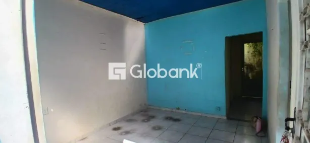 Casa com 3 Quartos à venda, 72m² no Centro, Montes Claros