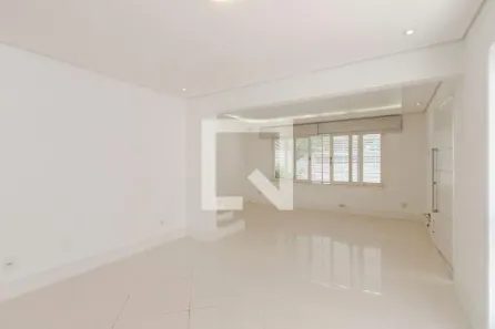 Casa com 3 Quartos à venda, 230m² no Vila Cordeiro, São Paulo