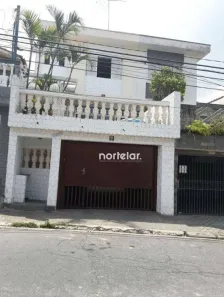 Sobrado com 4 Quartos à venda, 200m² no Vila Alzira, Santo André