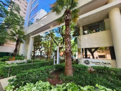 Apartamento com 4 Quartos para alugar, 266m² no Zona 01, Maringá