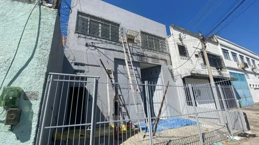 Galpão/Depósito/Armazém para alugar, 300m² no Olaria, Rio de Janeiro