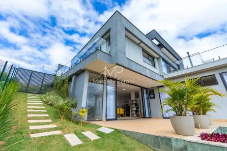 Casa de Condomínio com 3 Quartos à venda, 530m² no São Pedro, Juiz de Fora